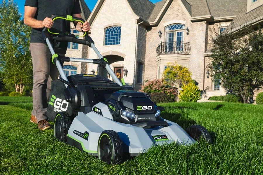 top self propelled lawn mower